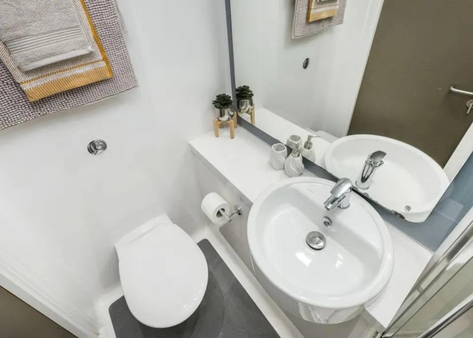 Londonist DMC | Gold Ensuite